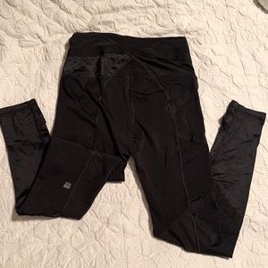 Victoria's Secret sport black leggings size medium